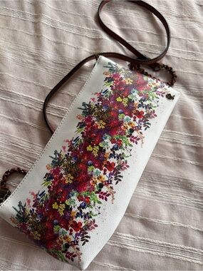 Elliott Lucca White Multicolor Bouquet Artisan Crossbody Demi Bag NWOT